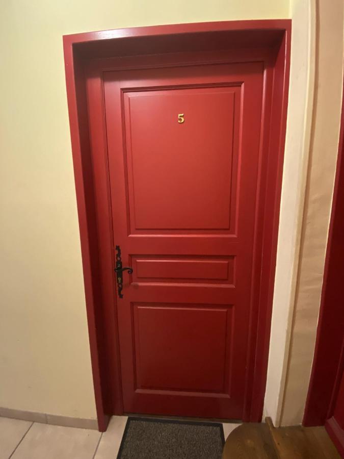 Superbe Appartement, General Allix A Санс Экстерьер фото